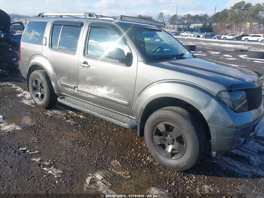 2005 Nissan Pathfinder Se