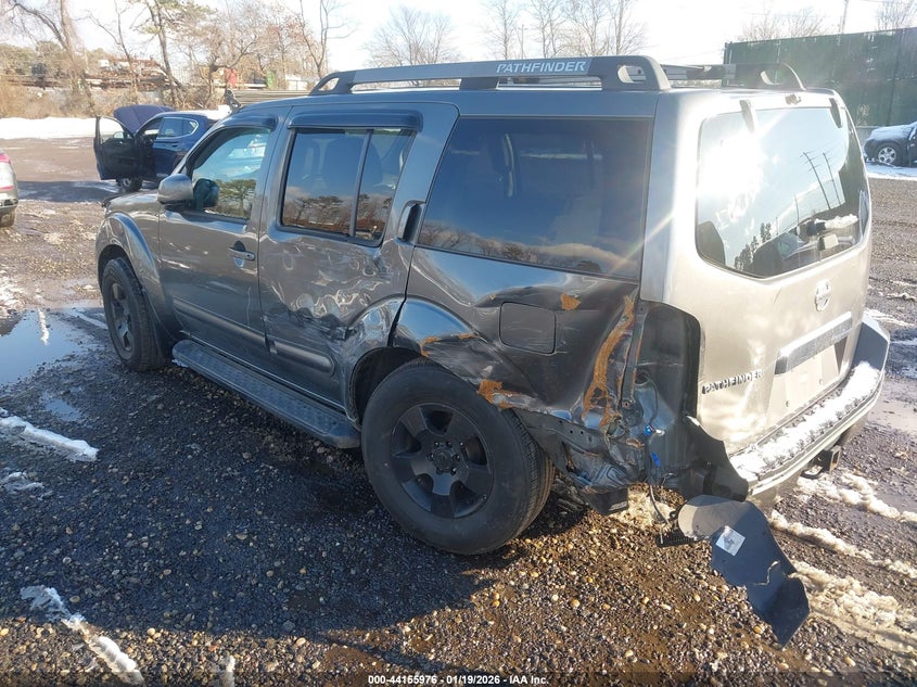 2005 Nissan Pathfinder Se