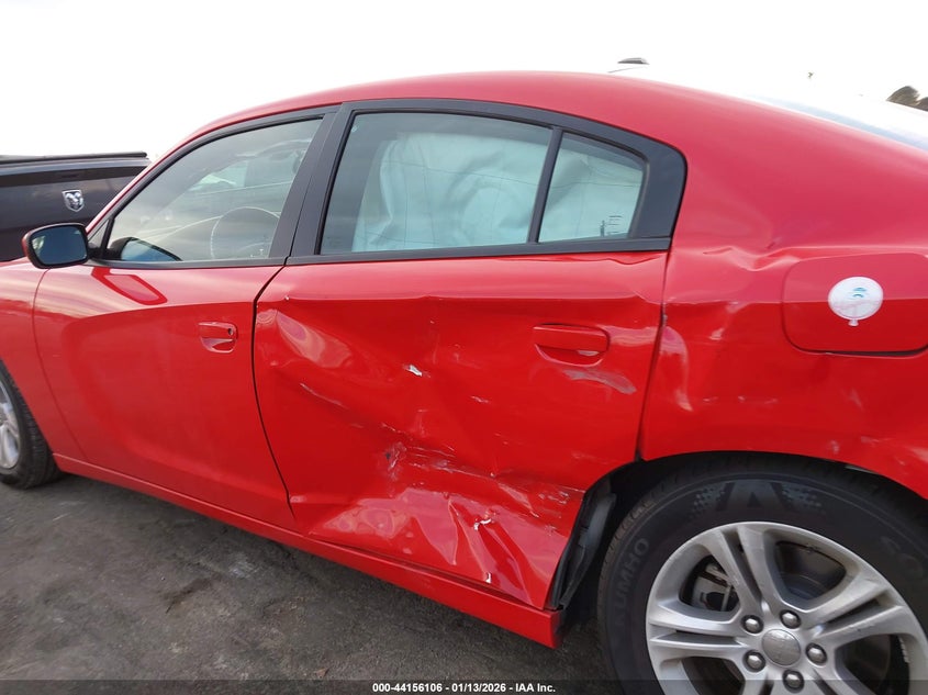 VIN 2C3CDXBG4NH113929 2022 DODGE CHARGER SXT RWD