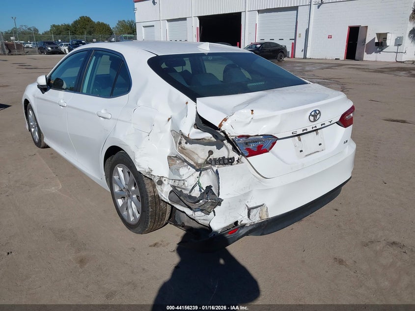 2019 Toyota Camry Le VIN: 4T1B11HK7KU775209 Lot: 44156239