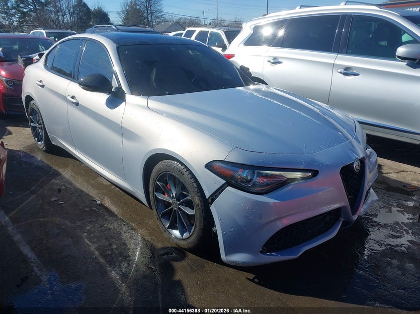 2021 Alfa Romeo Giulia Ti Sport Rwd