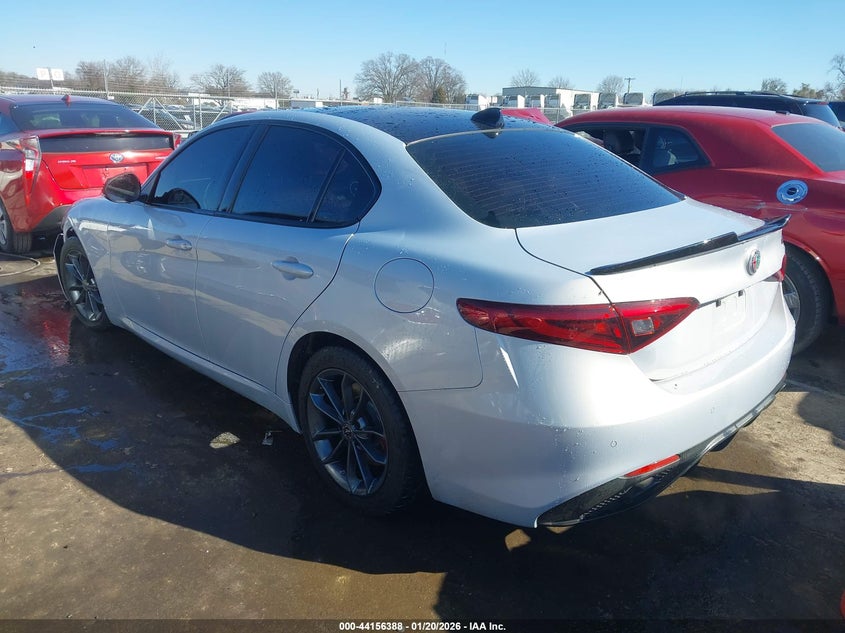 2021 Alfa Romeo Giulia Ti Sport Rwd
