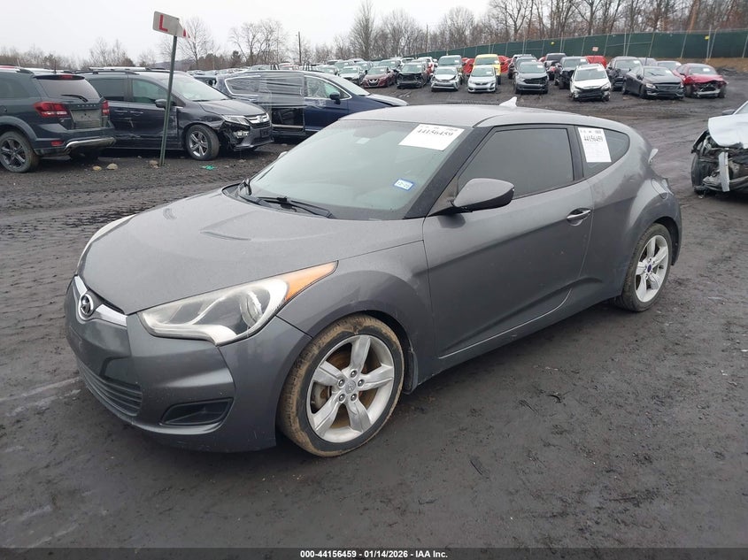 2014 Hyundai Veloster Base W/Black