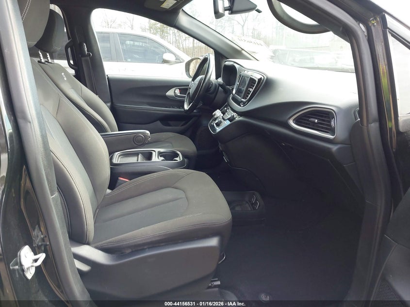 2020 Chrysler Pacifica Touring