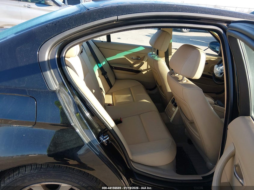 2007 BMW 328I VIN: WBAVA37527NL16886 Lot: 44156589