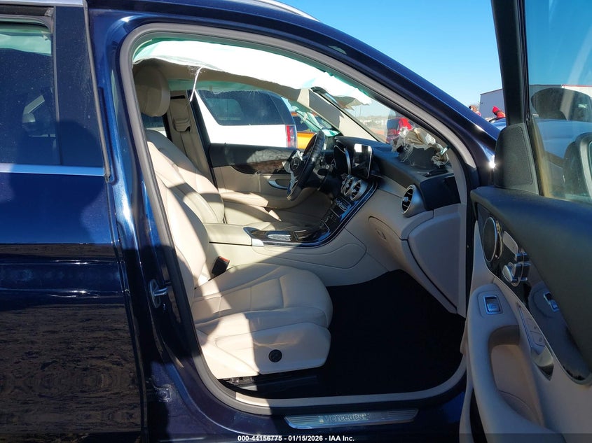 2022 Mercedes-Benz Glc 300 Suv