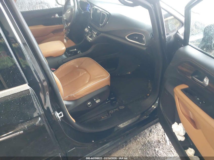 2022 Chrysler Pacifica Hybrid Pinnacle