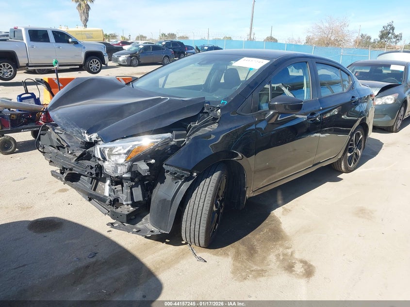 2024 Nissan Versa 1.6 Sr