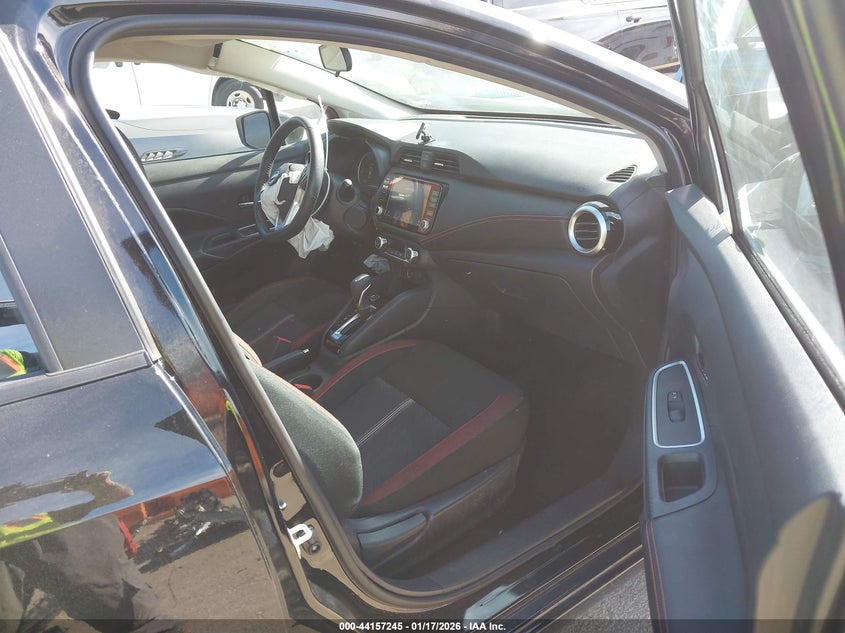 2024 Nissan Versa 1.6 Sr