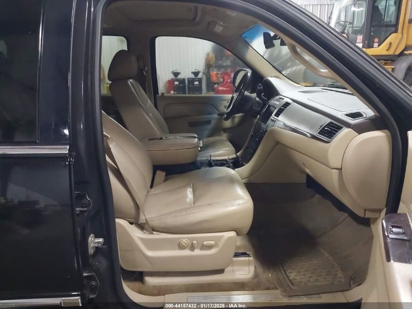 2011 Cadillac Escalade Premium