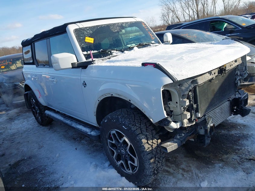2022 Ford Bronco Outer Banks