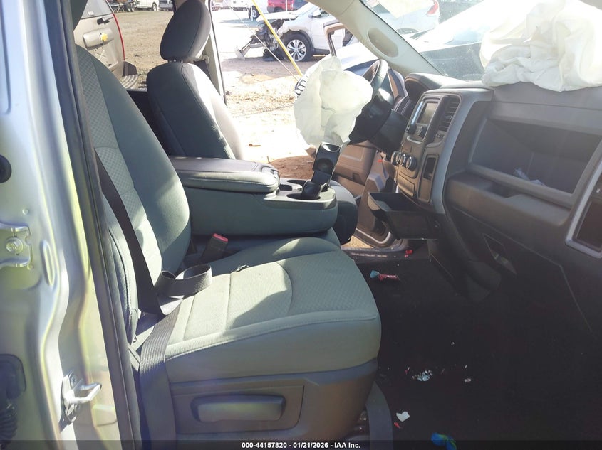 2017 Ram 1500 Express 4X4 6'4 Box