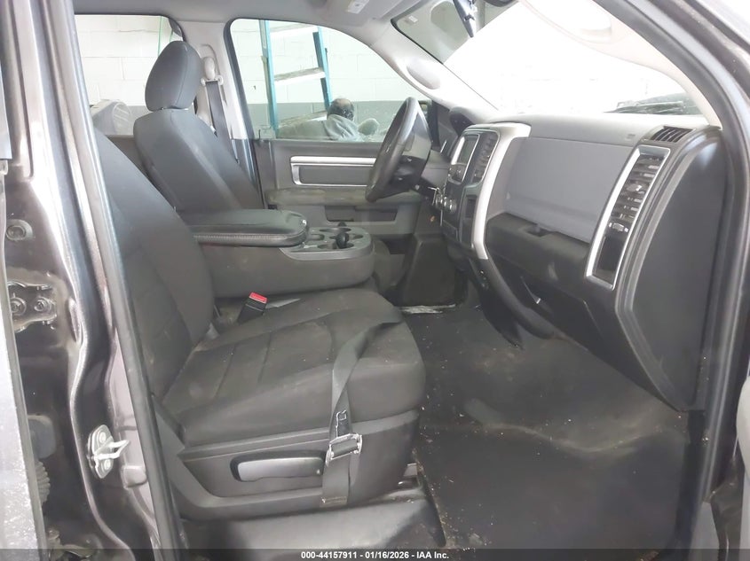 2020 Ram 1500 Classic Warlock 4X4 6'4 Box