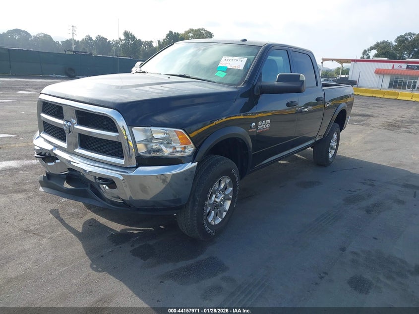 Vin: 3c6ur5cl4hg733287, lot: 44653917, ram 2500 tradesman  4x4 6'4 box 20172