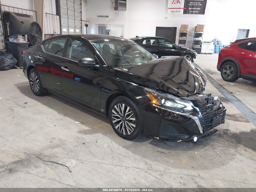 2024 Nissan Altima Sv Fwd