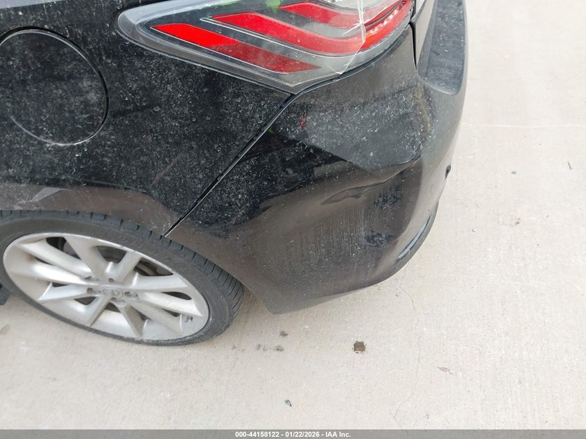 JTHKD5BH5C2104696 2012 Lexus Ct 1.8 Ct 200H Premium black