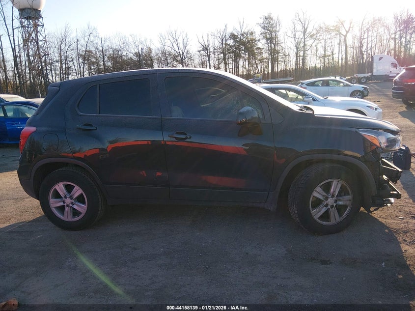 VIN 3GNCJKSB1LL283592 2020 CHEVROLET TRAX FWD LS