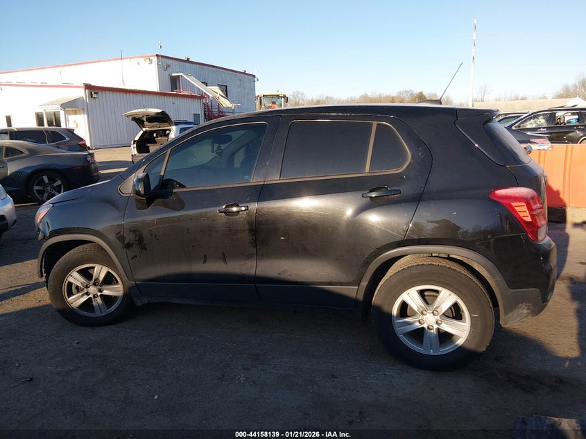 VIN 3GNCJKSB1LL283592 2020 CHEVROLET TRAX FWD LS