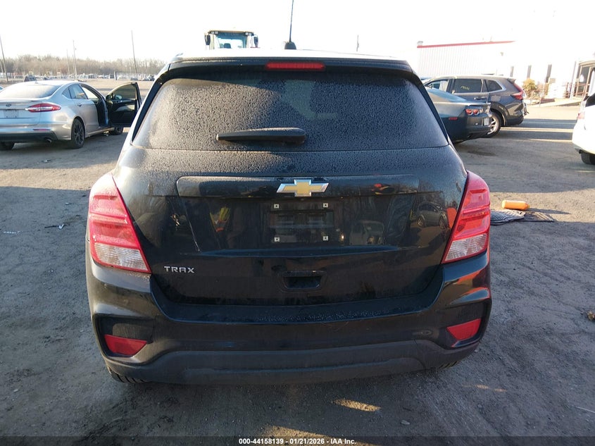 VIN 3GNCJKSB1LL283592 2020 CHEVROLET TRAX FWD LS