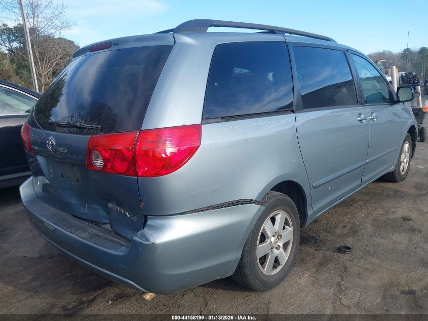 2010 Toyota Sienna Le