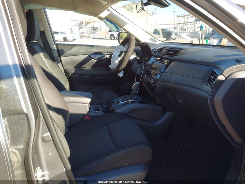 2020 Nissan Rogue Sv Fwd