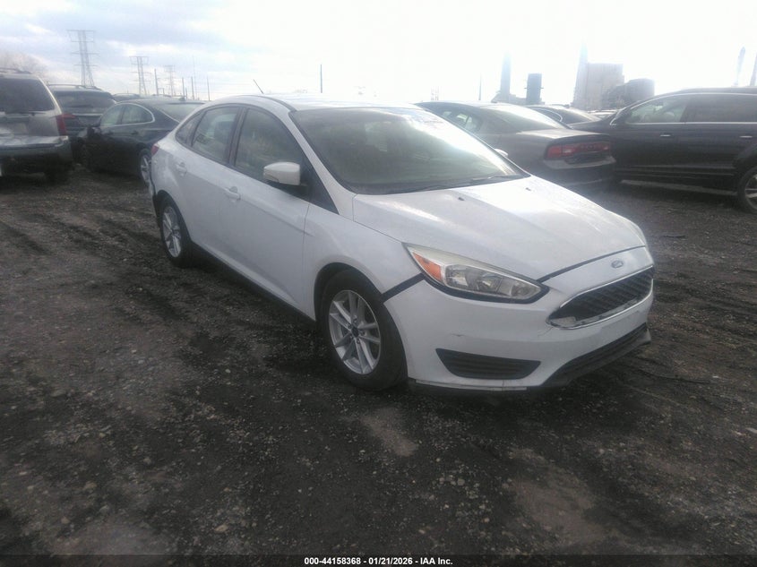 Vin: 1fadp3f22hl259676, lot: 44654314, ford focus se 2017 img_1