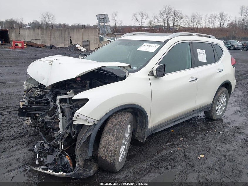 2017 Nissan Rogue Sv