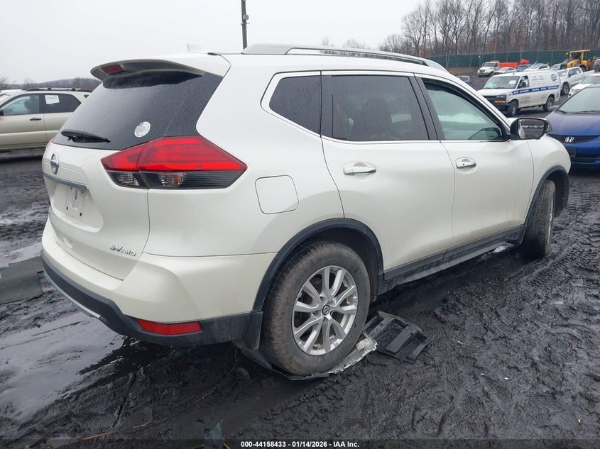 2017 Nissan Rogue Sv