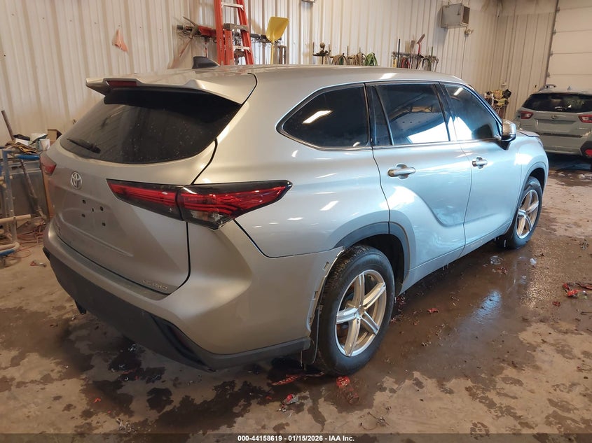 2022 Toyota Highlander Le