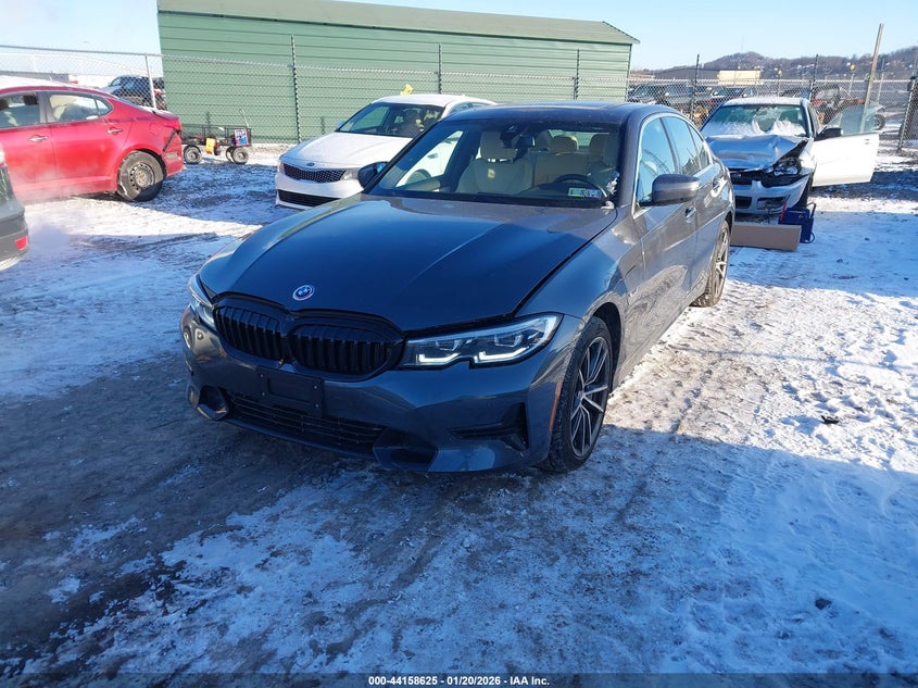 2022 BMW 3 Series 330E