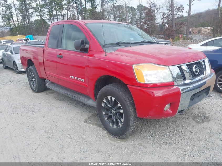 1N6BA0CC7CN304037 NISSAN TITAN Photo 1