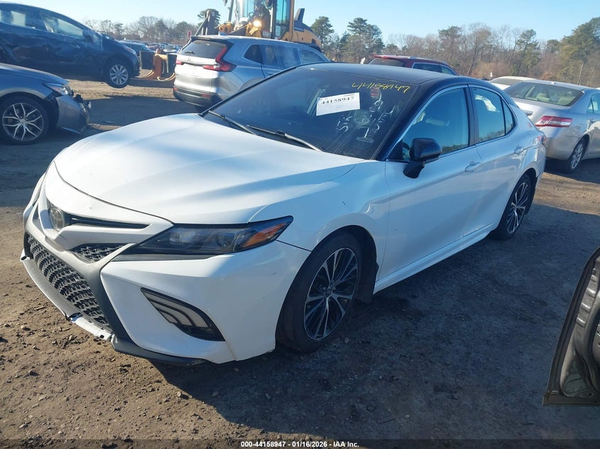 2020 Toyota Camry Se