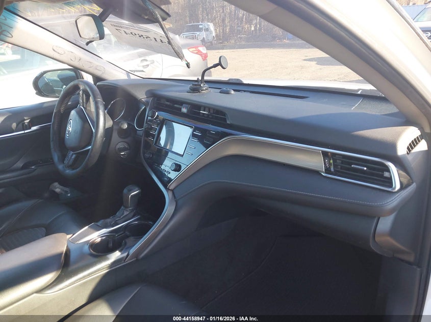 2020 Toyota Camry Se