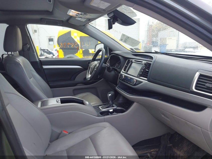 2018 Toyota Highlander Xle