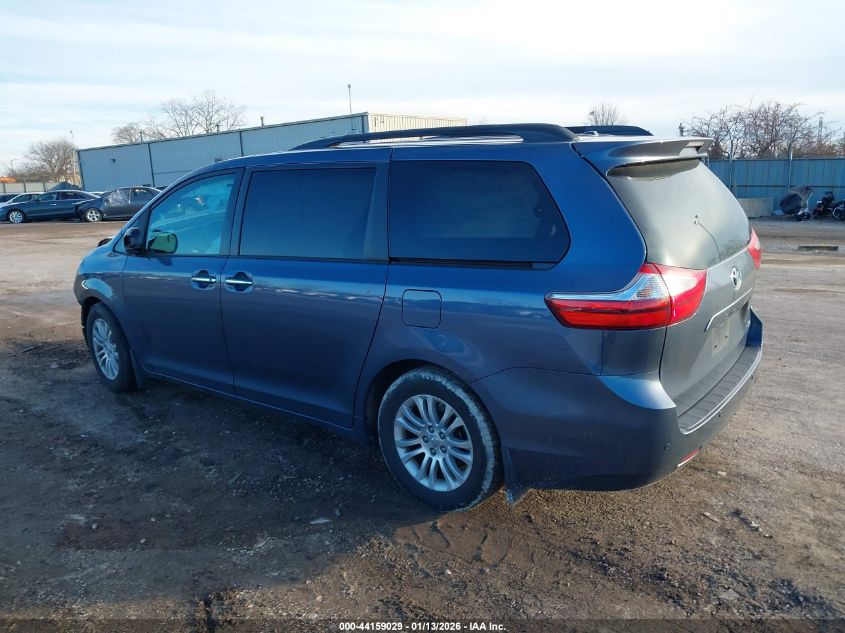 2015 Toyota Sienna Xle 8 Passenger