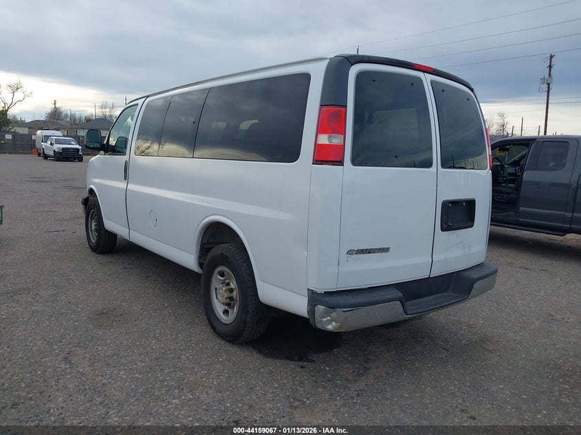 2015 Chevrolet Express 2500 Lt