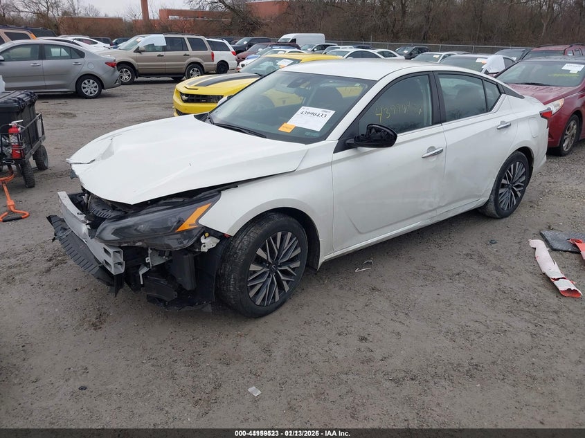 2023 Nissan Altima Sv Fwd