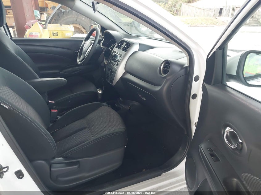 2017 Nissan Versa 1.6 Sv