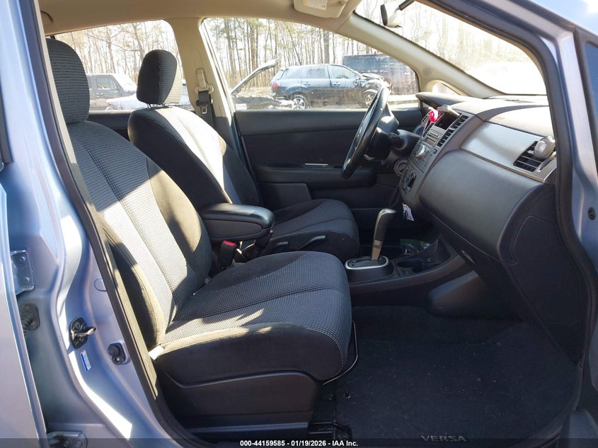 2011 Nissan Versa 1.8Sl