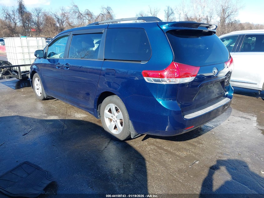 2011 Toyota Sienna Le V6
