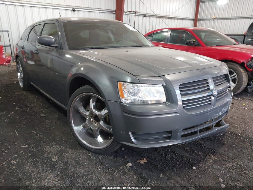 2D4FV47TX8H153305 DODGE MAGNUM Photo 1