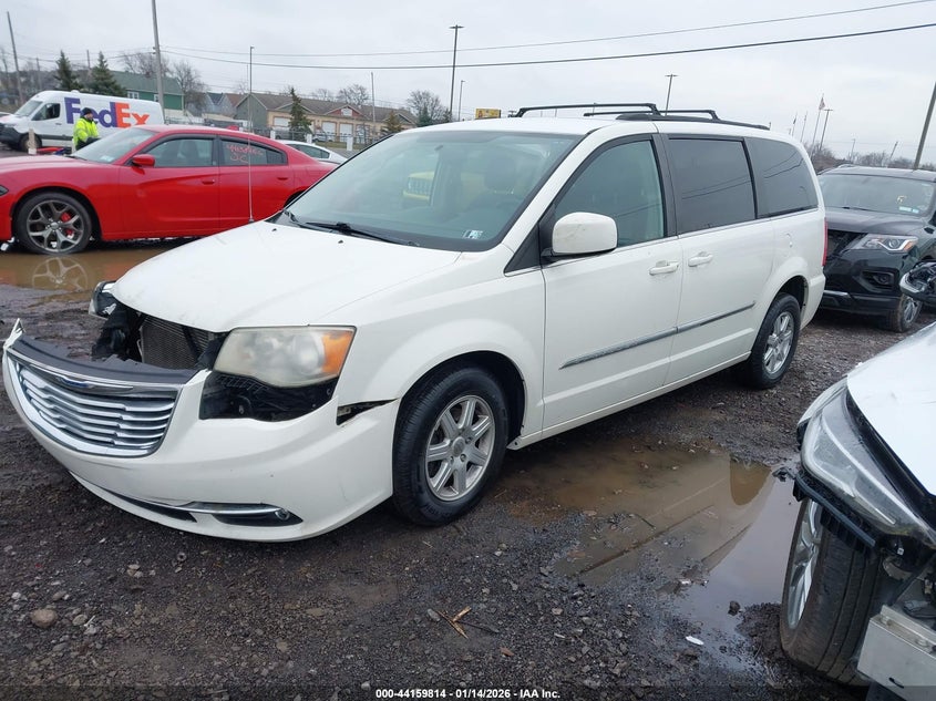 2012 Chrysler Town & Country Touring