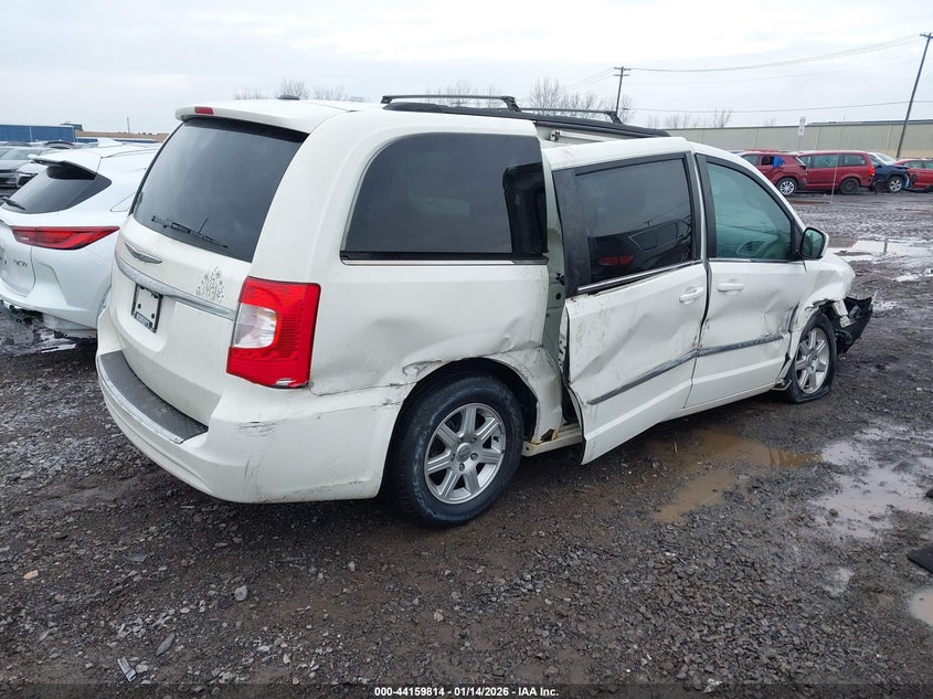 2012 Chrysler Town & Country Touring