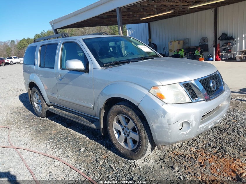 2011 Nissan Pathfinder Sv