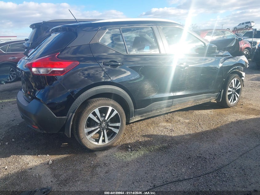 2018 Nissan Kicks Sv