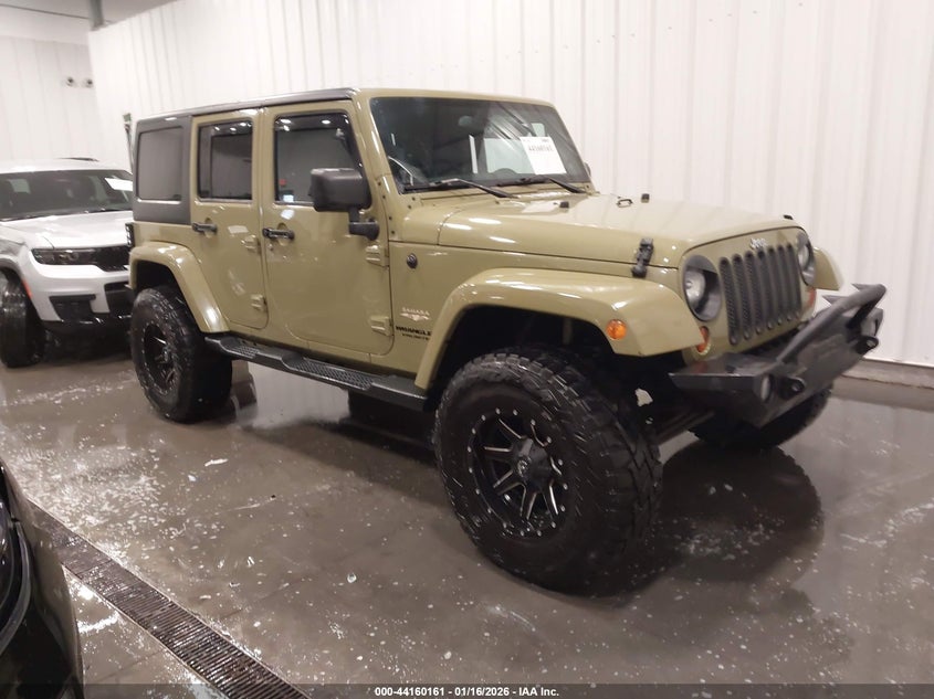2013 Jeep Wrangler Unlimited Sahara