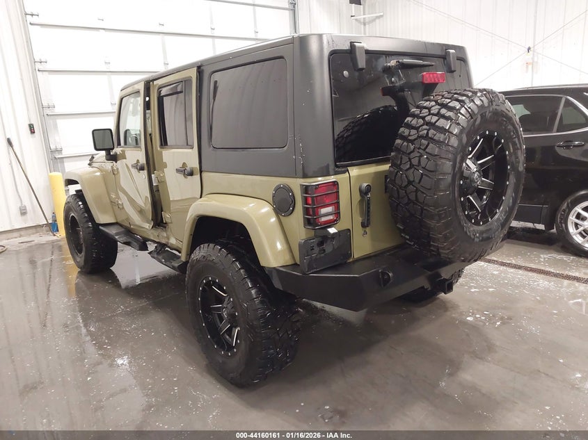2013 Jeep Wrangler Unlimited Sahara