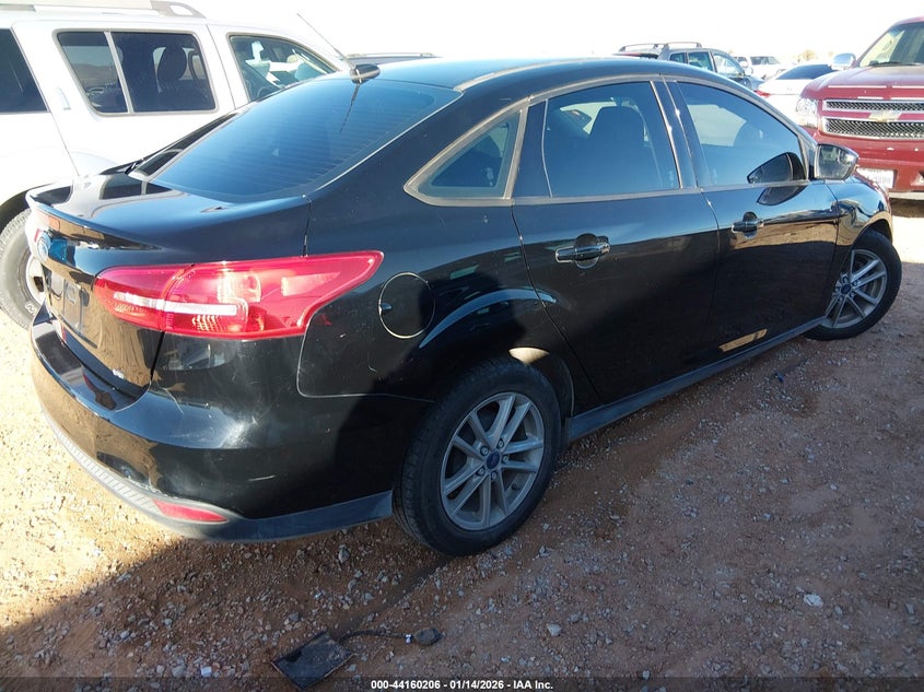 Vin: 1fadp3f23jl305019, lot: 44656152, ford focus se 20184
