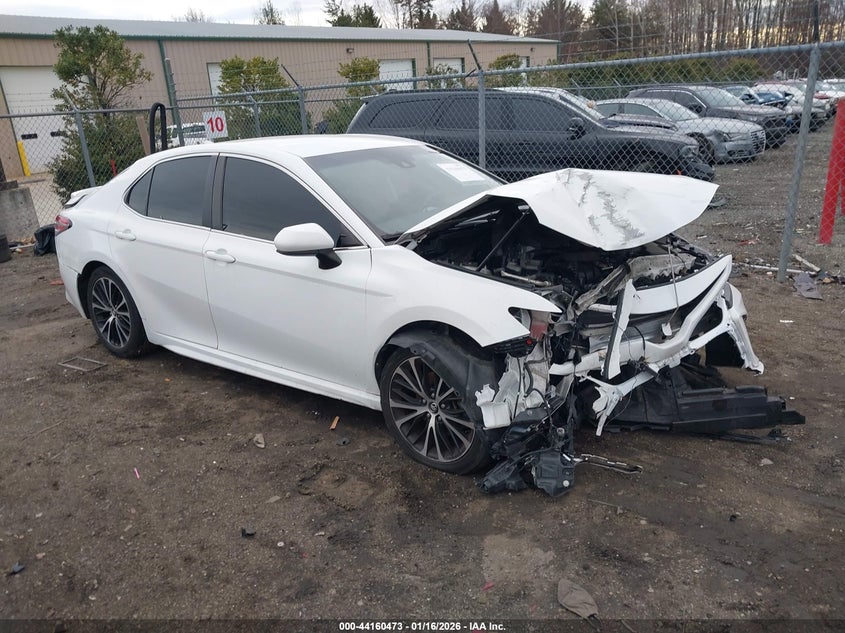 2020 Toyota Camry Se