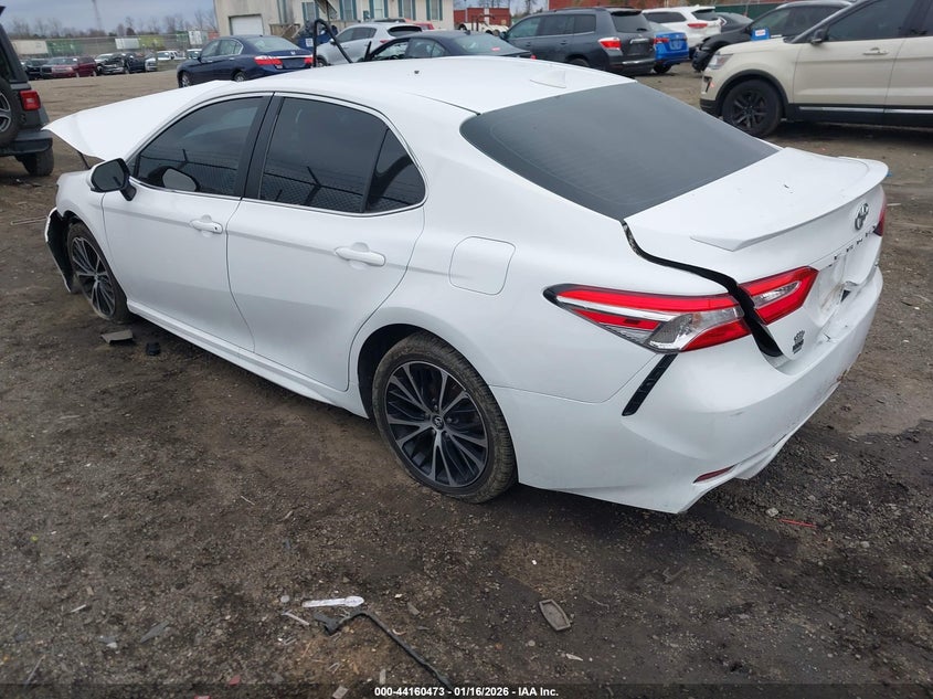 2020 Toyota Camry Se